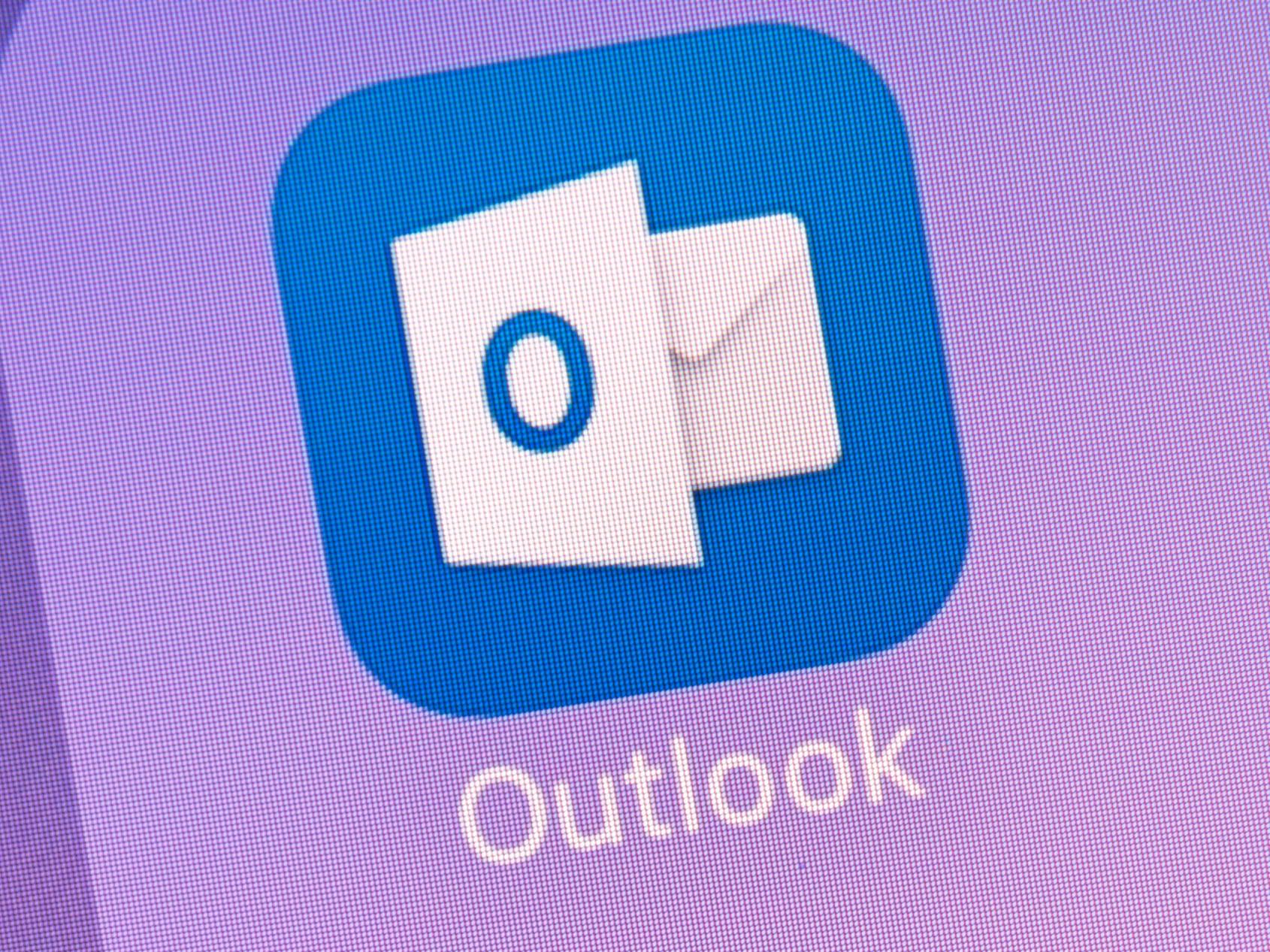 Hotmail, MSN and Outlook emails exposed to hackers for months ...