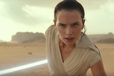 Mark Hamill defends Star Wars fan's emotional reaction to trailer