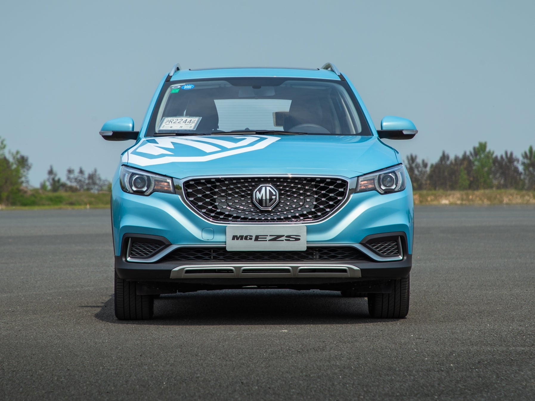 The bold grille, which has little sign of a family resemblance to older MGs, works well in giving it some identity