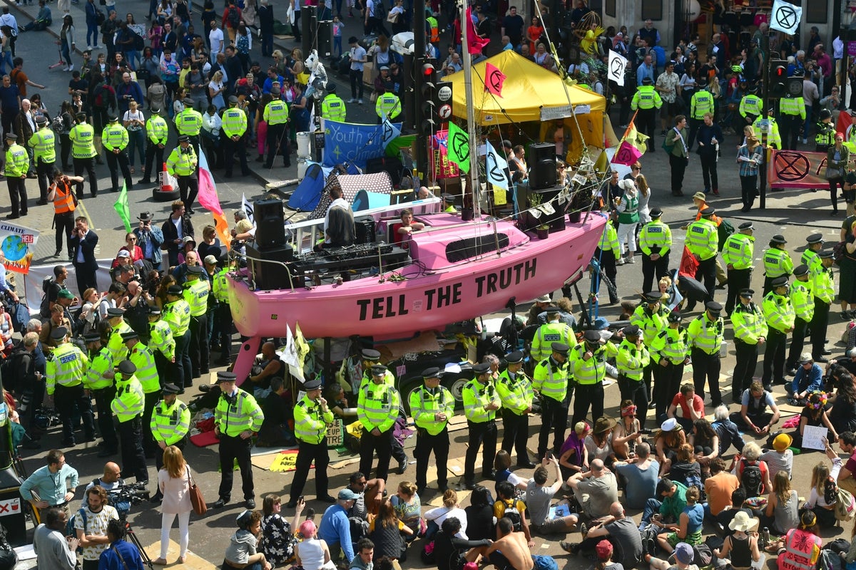 Extinction Rebellion protests spark huge surge in ‘climate change’ web ...