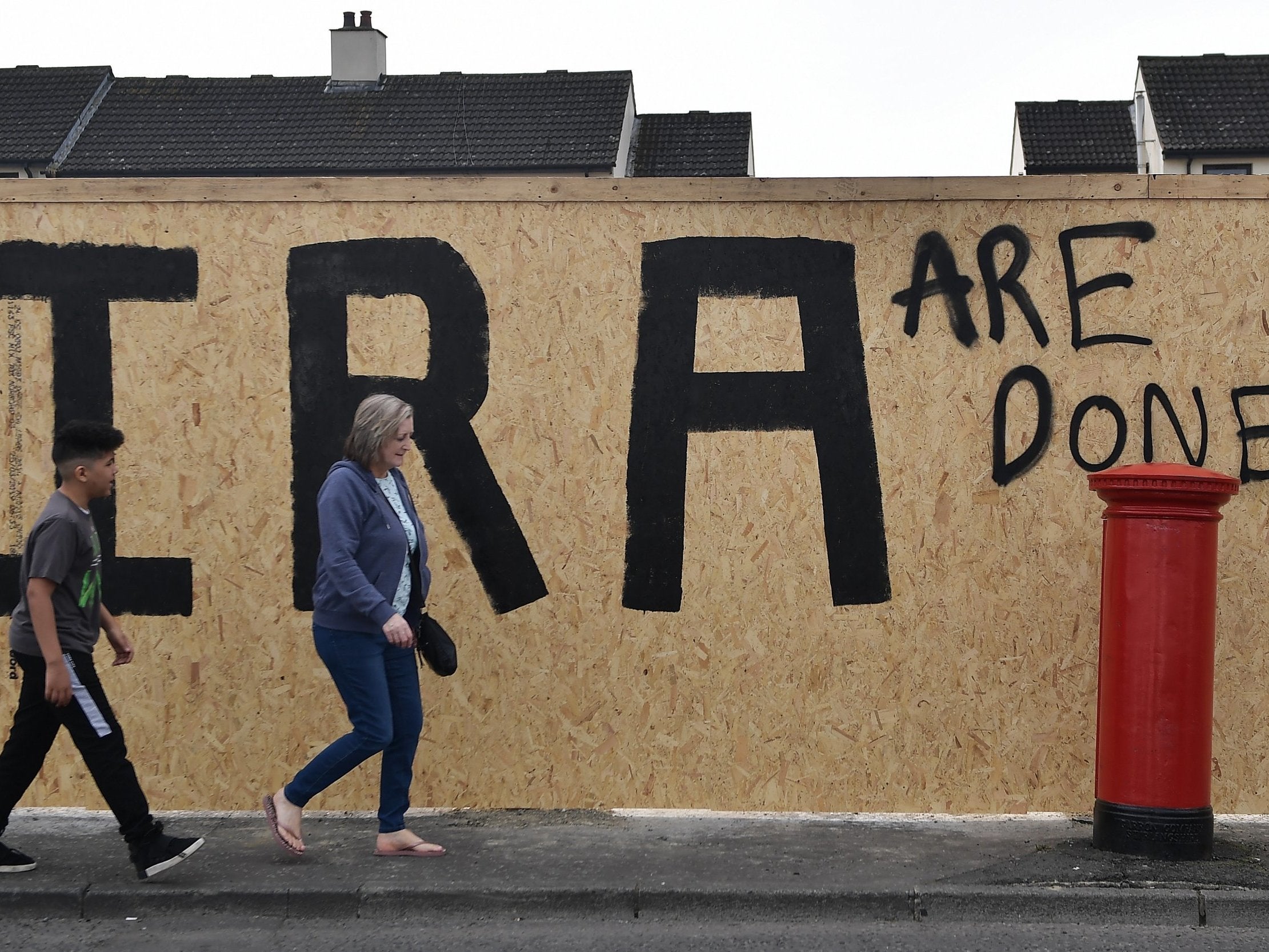 Lyra McKee: 'We will not be dragged back to the past,' leaders vow after Northern Ireland riots