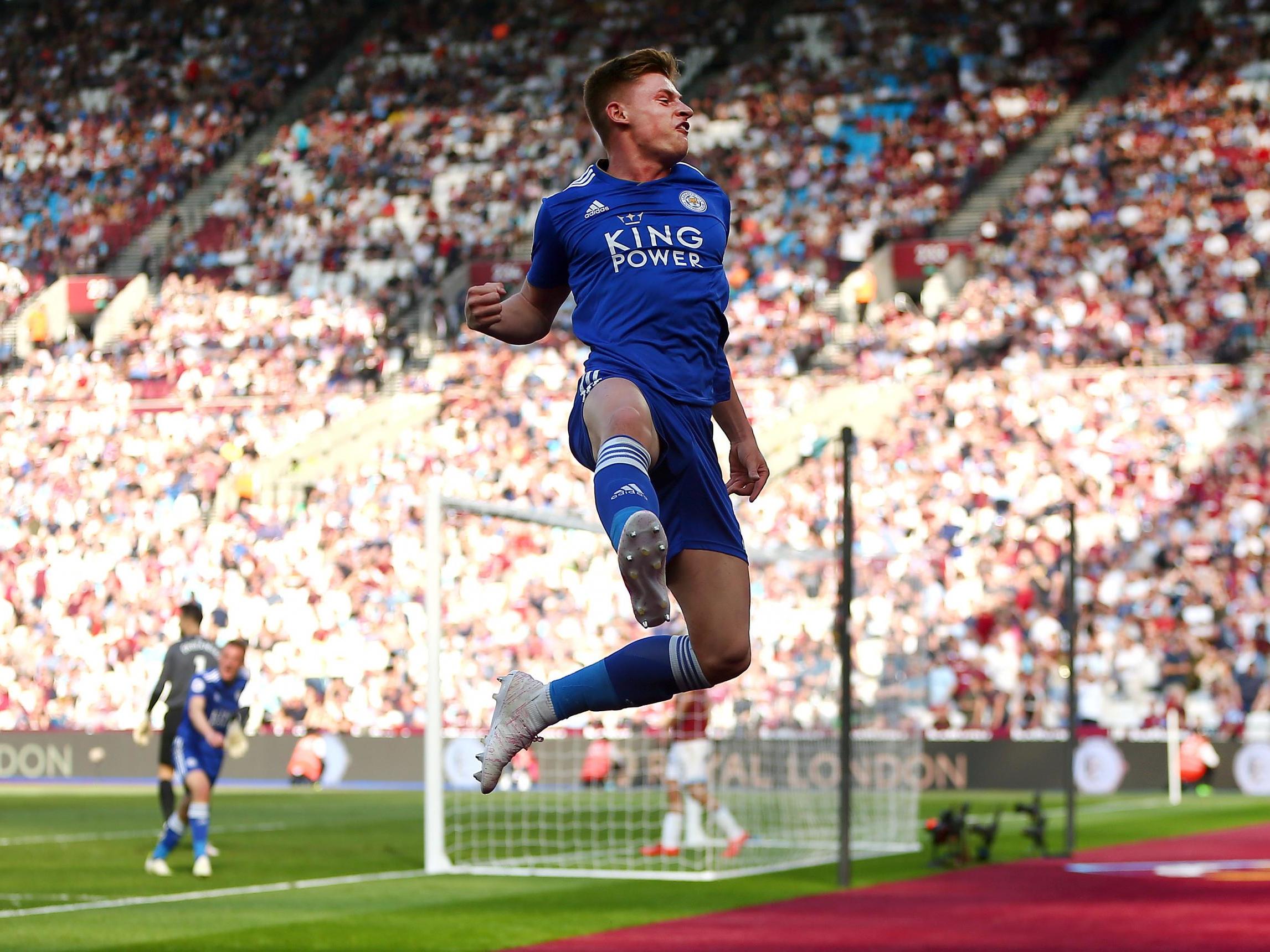 Harvey Barnes celebrates Leicester's late equaliser against West Ham