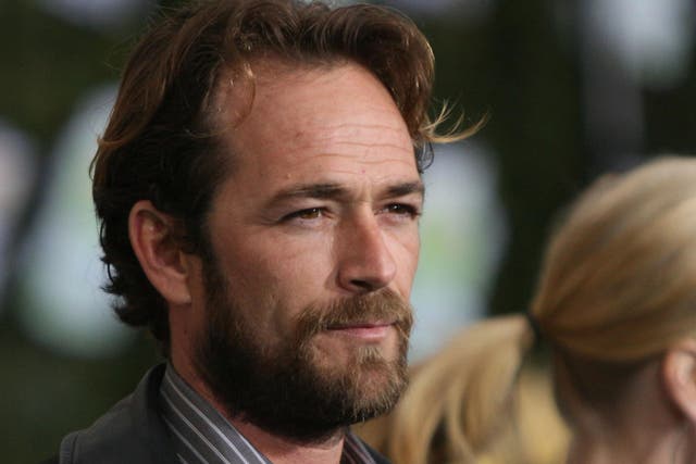 Luke Perry arrives at an event at The Walt Disney Studios on 19 February, 2008 in Burbank, California.
