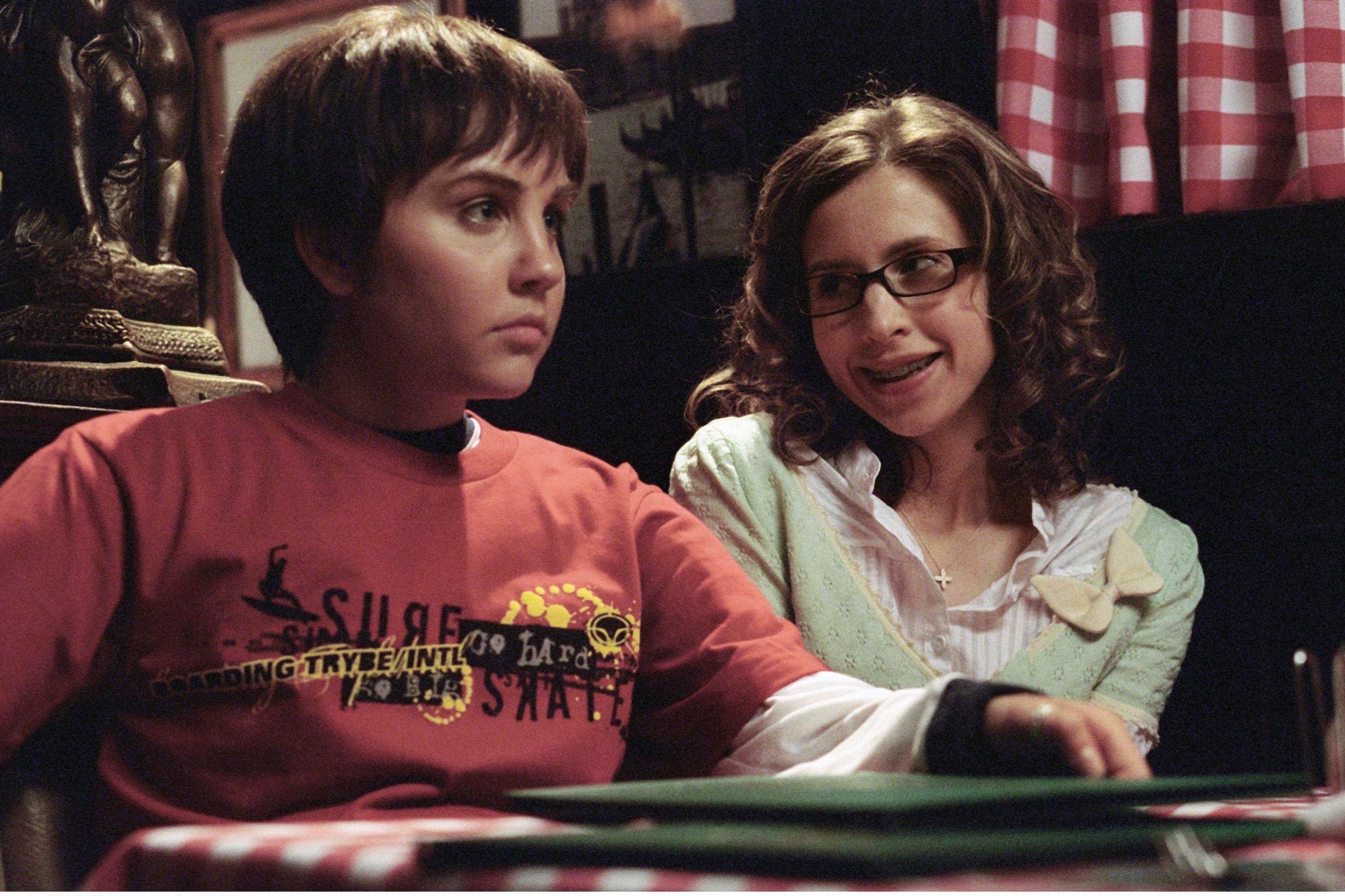 Amanda Bynes (left) as Viola in ‘She’s The Man’, which was inspired by ‘Twelfth Night’