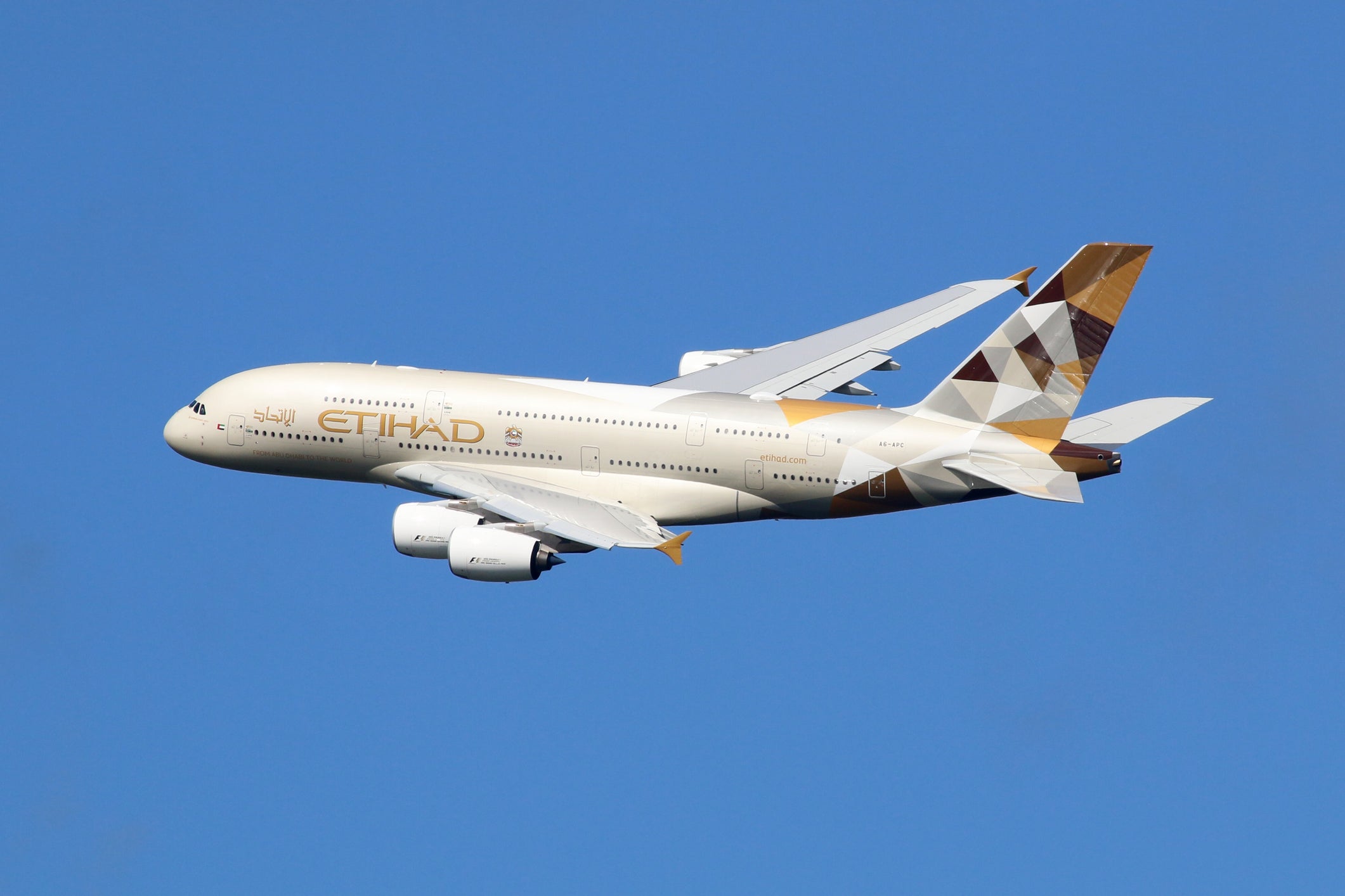 Etihad Airways flew an ultra-long-haul flight without single-use plastics