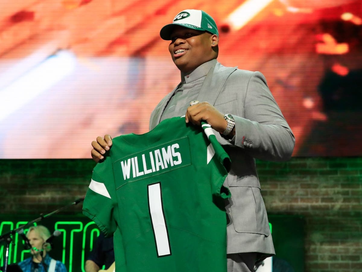 Jets' Quinnen Williams pays it forward off the field – NBC New York