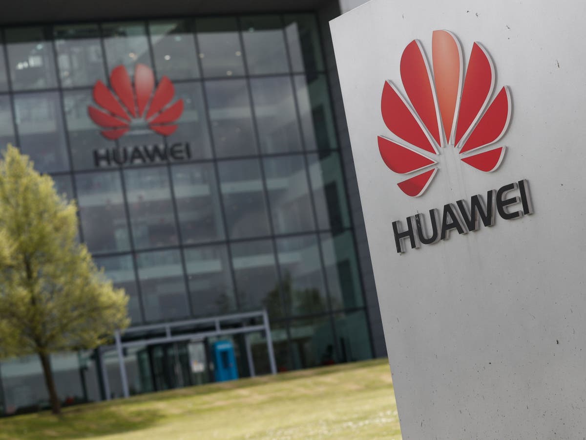 Conservative leadership contenders suggest government U-turn on Huawei ahead of Trump visit