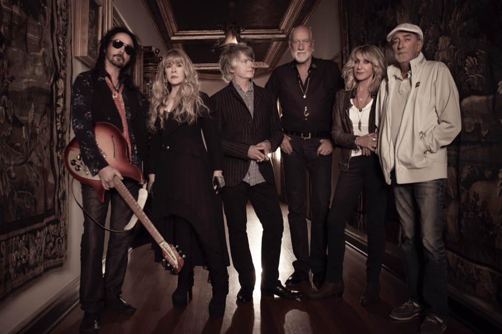 fleetwood mac is reuniting for a farewell world tour in 2018