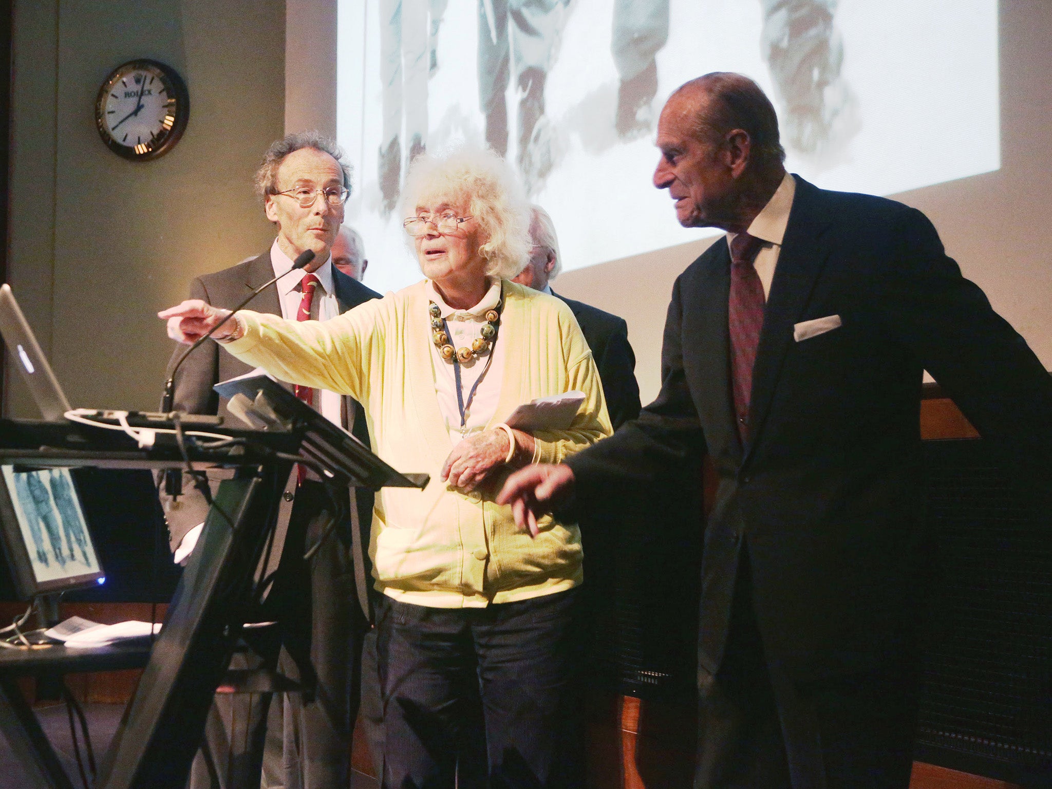 Jan Morris was the first reporter to break the news that Sir Edmund Hillary and Sherpa Tenzing had conquered Mount Everest