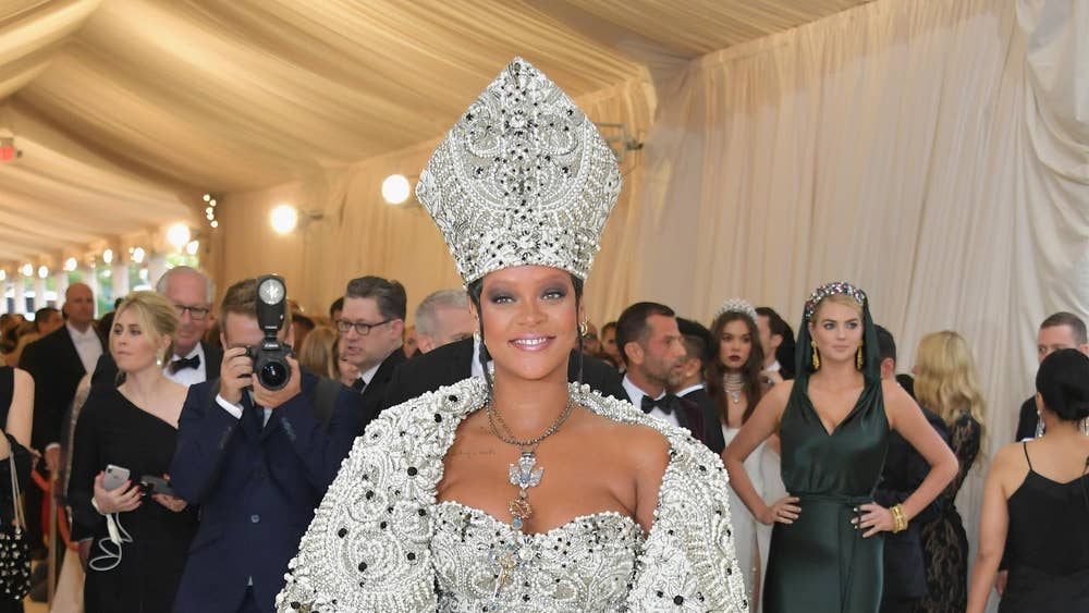 'Heavenly Bodies: Fashion and the Catholic Imagination' (2018)