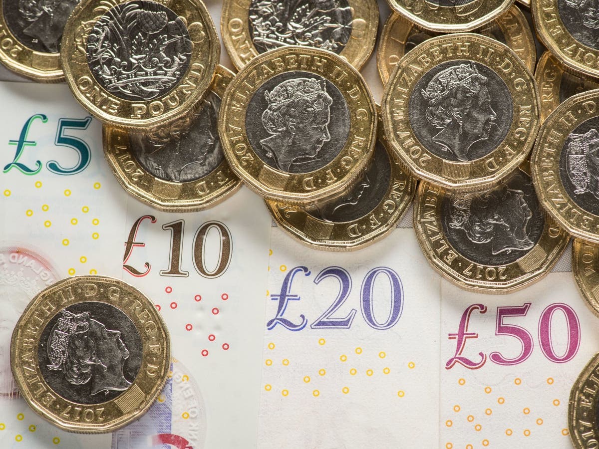 Savers missing out on £7bn of interest by sticking with the big banks, research suggests