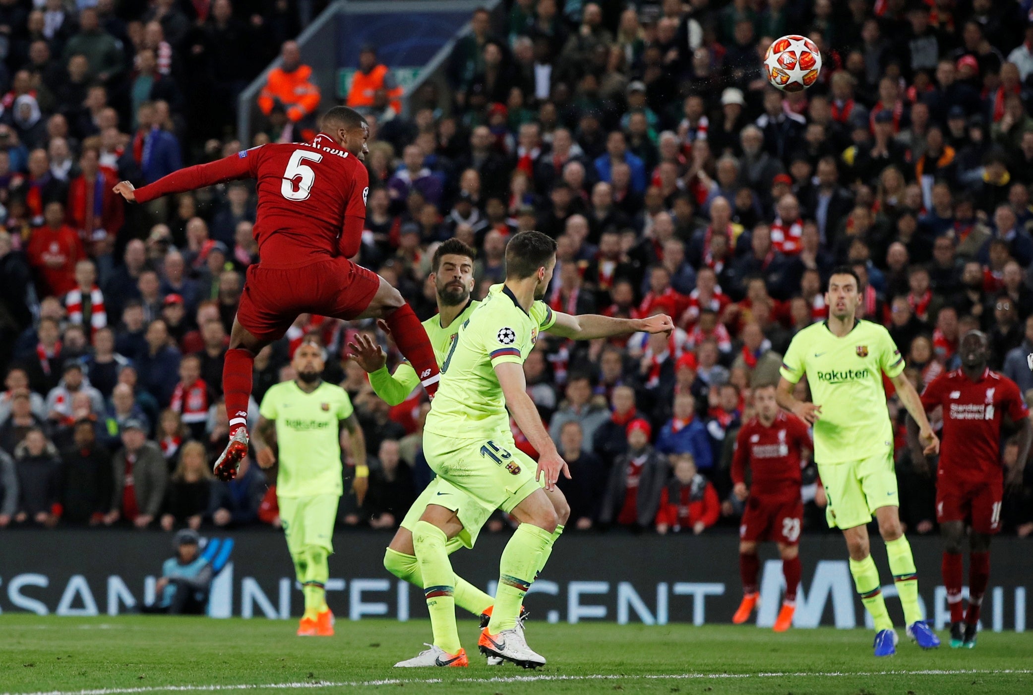 Барселона ливерпуль матчи. Liverpool Barcelona 4-0. Ливерпуль Барселона лига чемпионов. Ливерпуль Барса 4 0. Ливерпуль Барселона лига чемпионов 4 0.