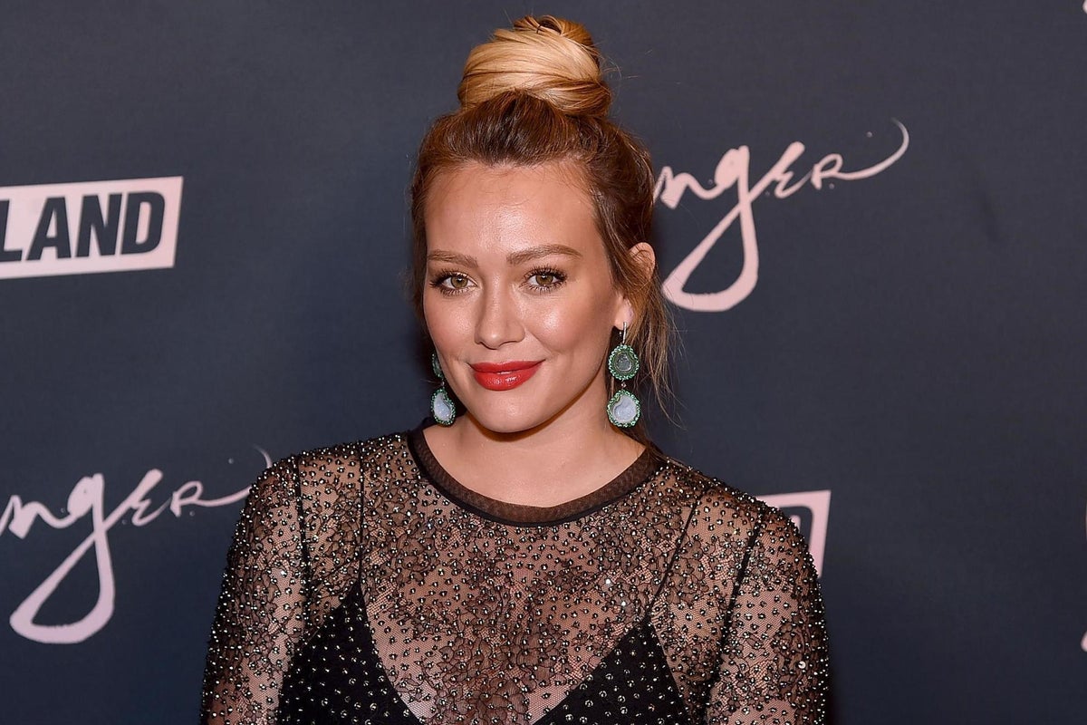 Hilary Duff shares Instagram post about breastfeeding as a working ...