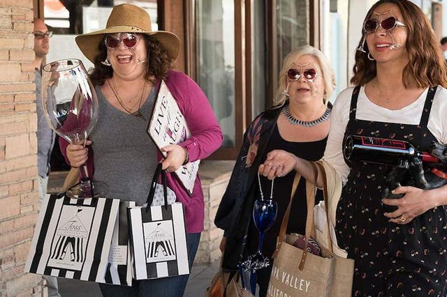 Emma Spivey, Paula Pell and Maya Rudolph in Wine Country