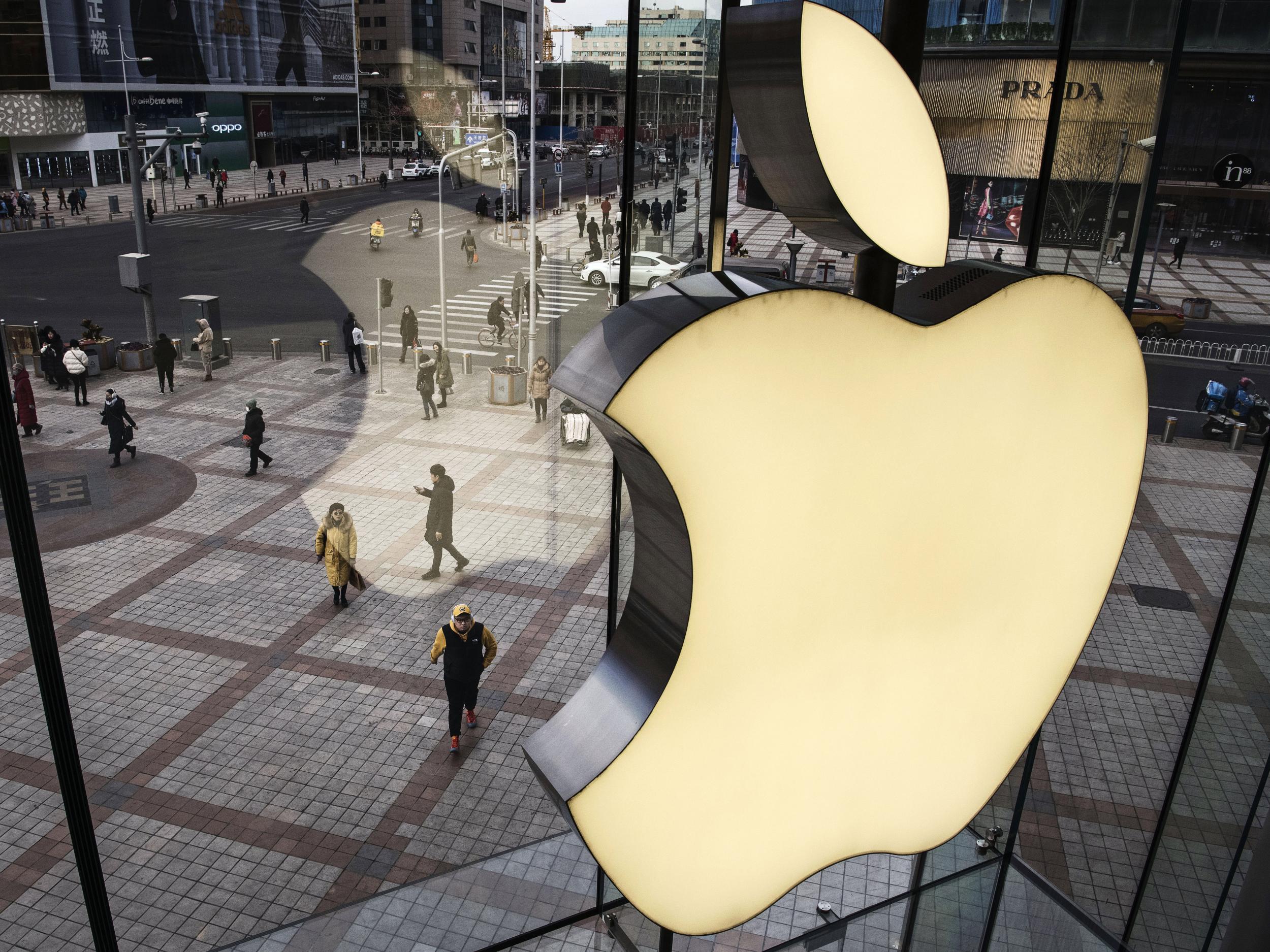 Gloria Fuentes took her iPhone in for repair at an Apple Store in Bakersfield, California