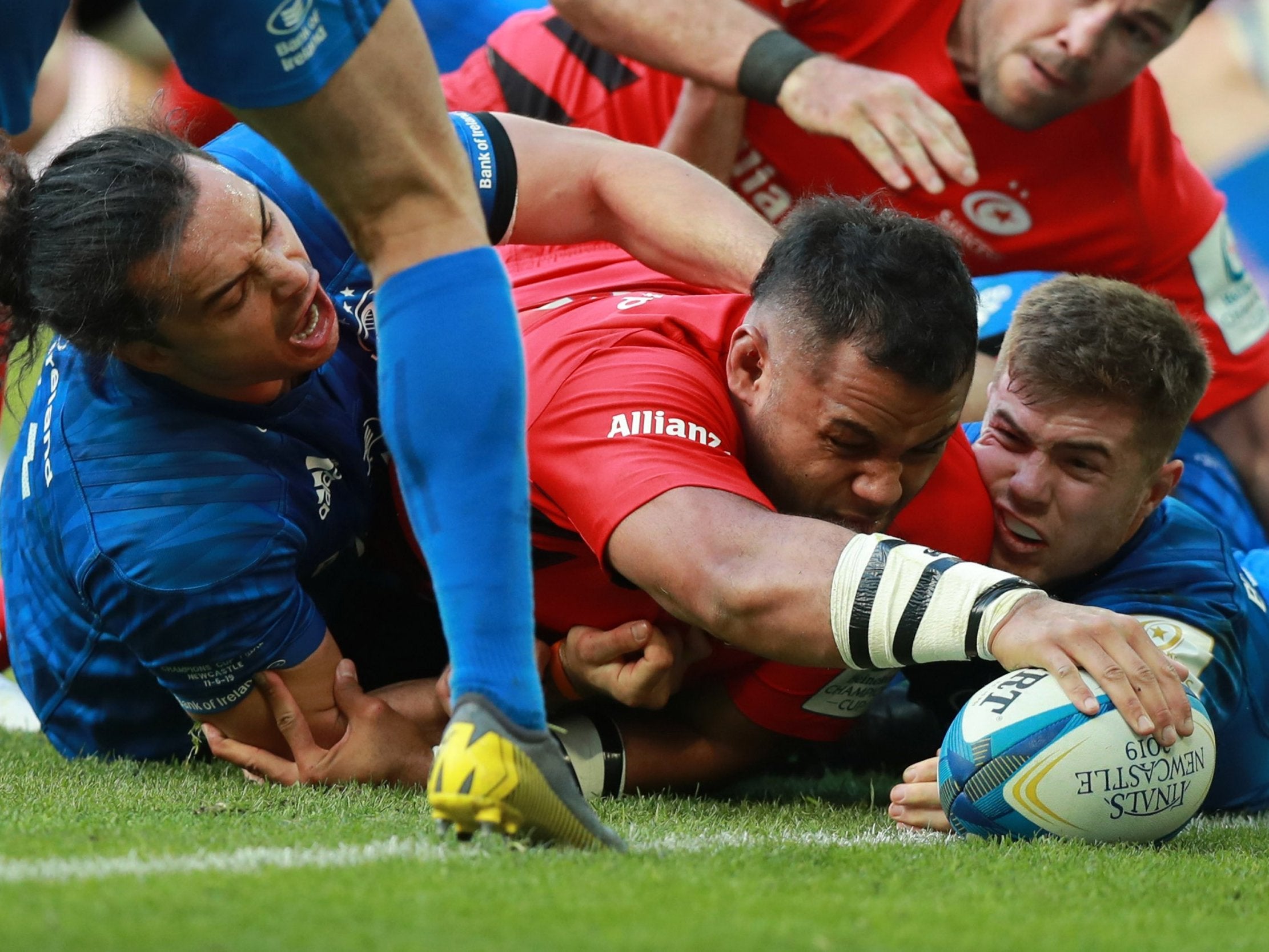 Billy Vunipola scores a try in Saracens' victory over Leinster