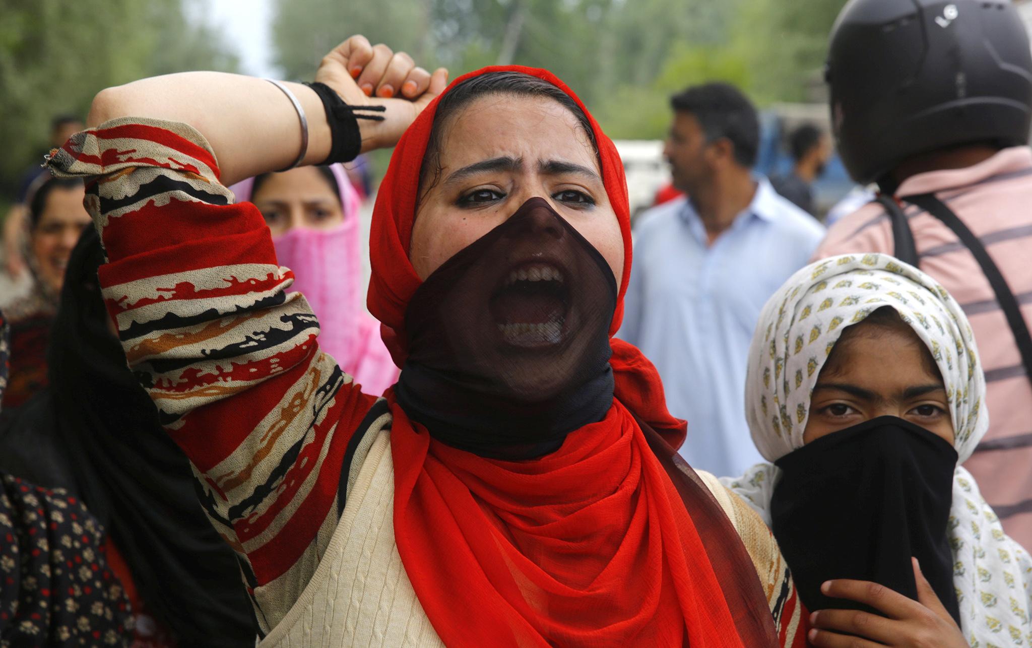 Kashmir School Sex - Thousands protest in Kashmir over rape of three-year-old girl 'by ...