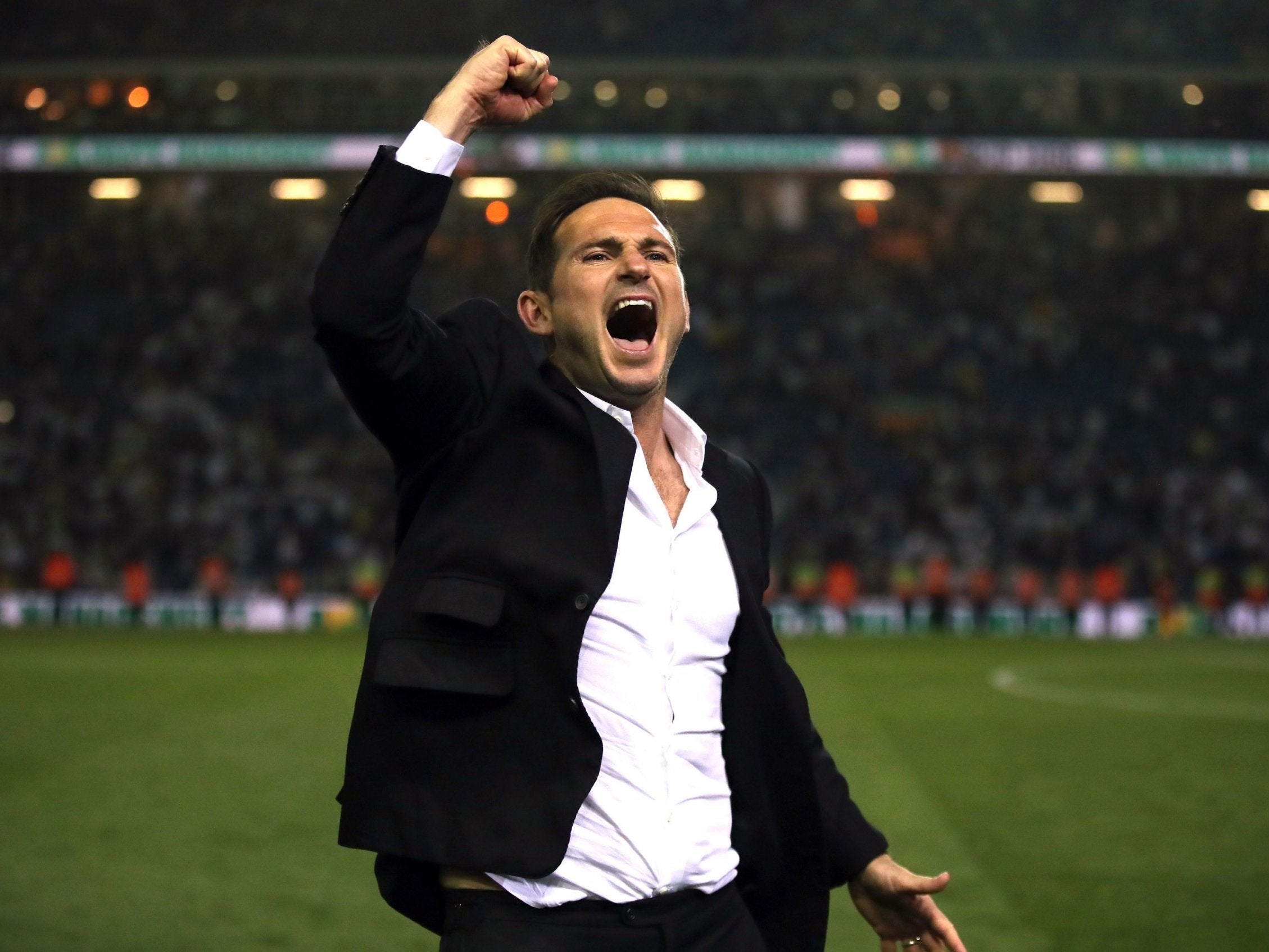 Frank Lampard celebrates