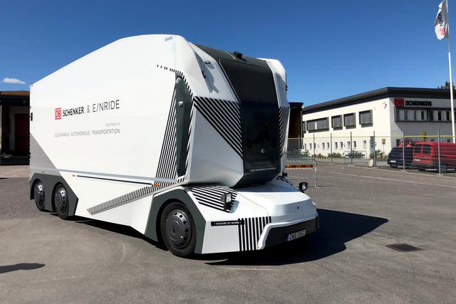 Swedish start-up Einride has begun testing its driverless electric lorry which will make deliveries on a public road in Sweden.