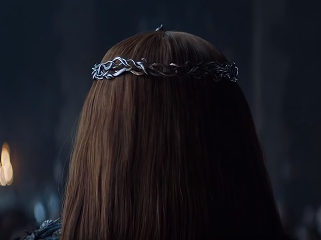 Sansa's ornate coronation crown