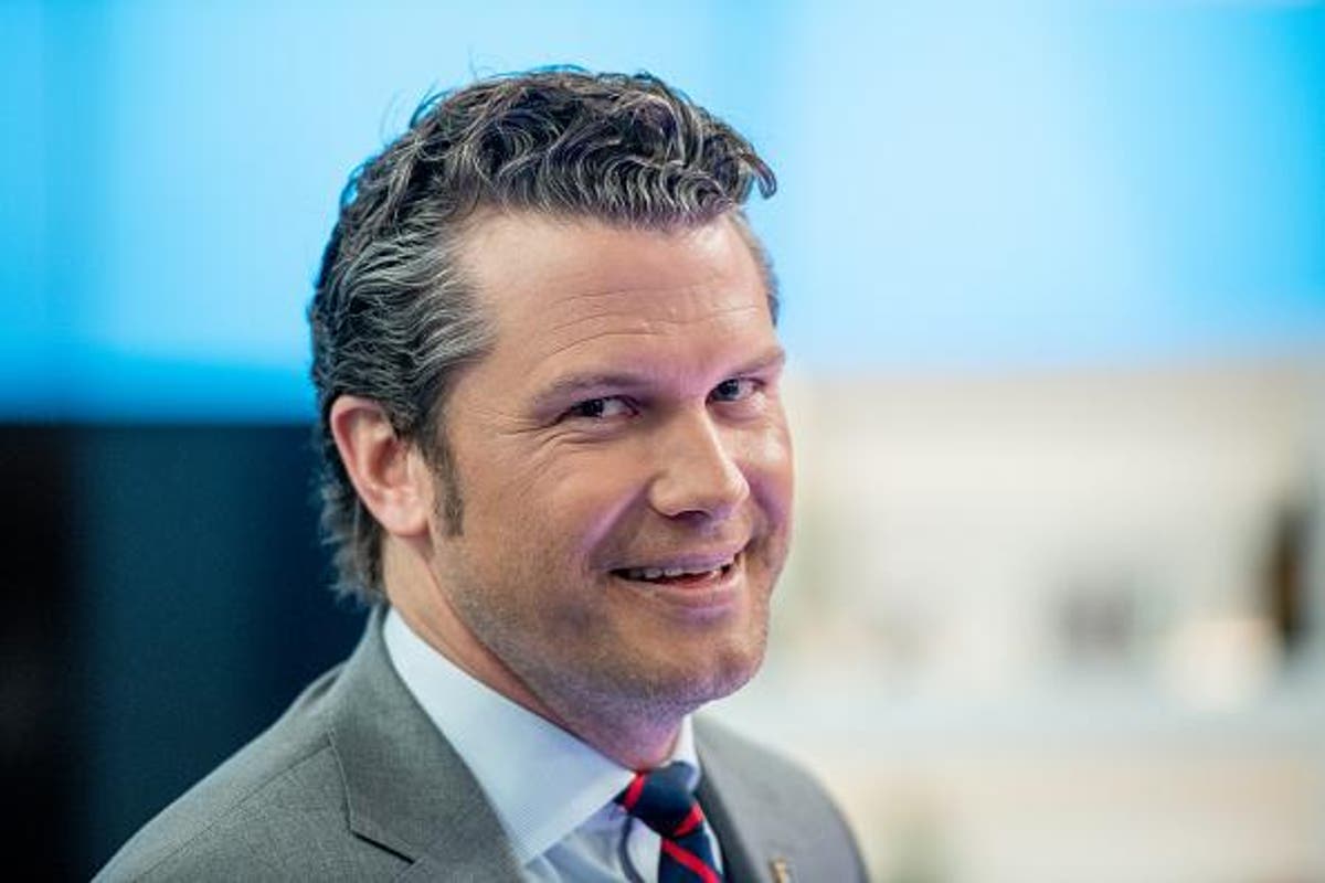 Fox News host Pete Hegseth calls for accused war criminals to be pardoned after ‘privately lobbying Trump’