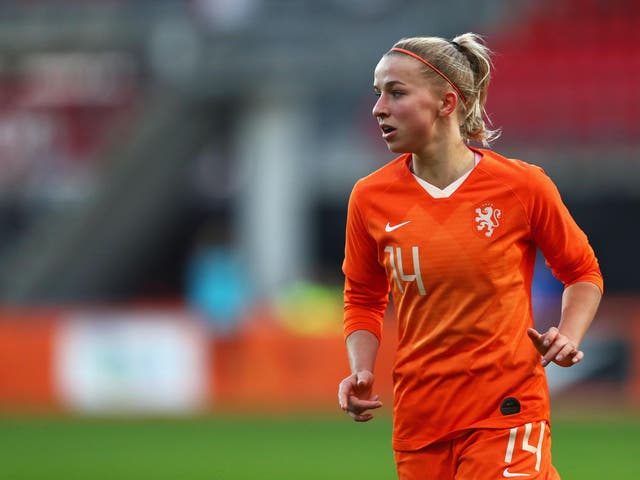 The 24-year-old is set to become the first overseas signing for Casey Stoney's United