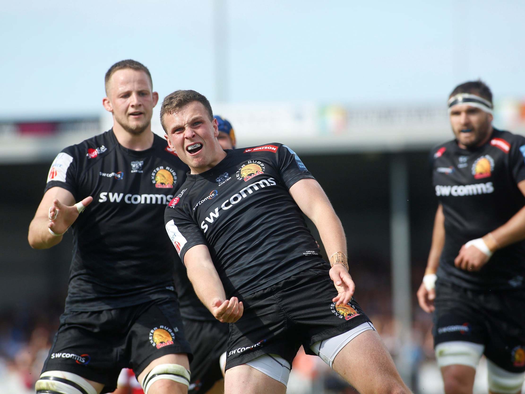 Joe Simmonds celebrates scoring Exeter’s second try