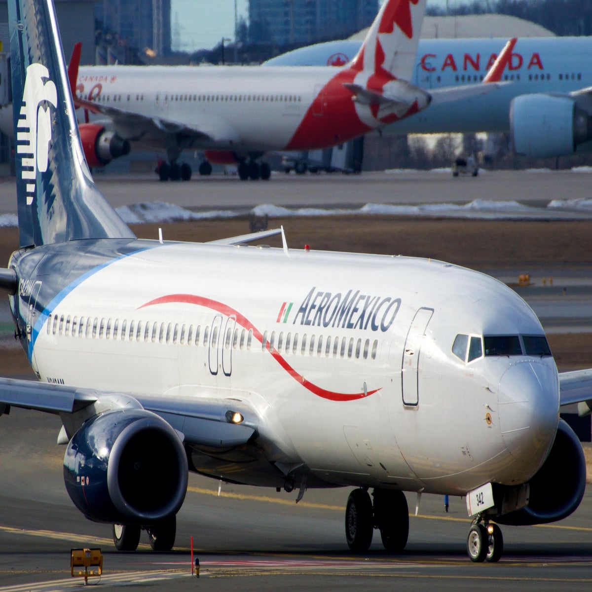 Man dies on flight after swallowing 246 cocaine packets | The Independent |  The Independent