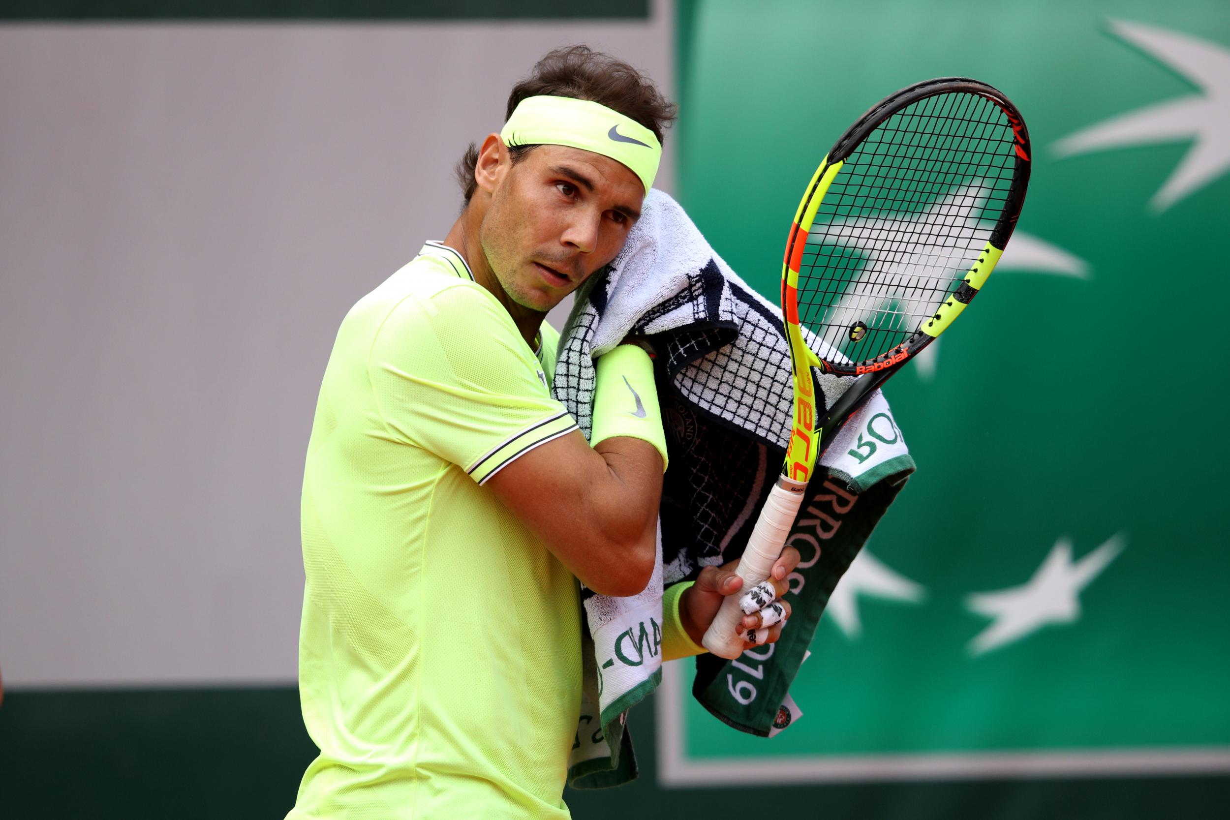 Rafael Nadal extends Roland Garros 