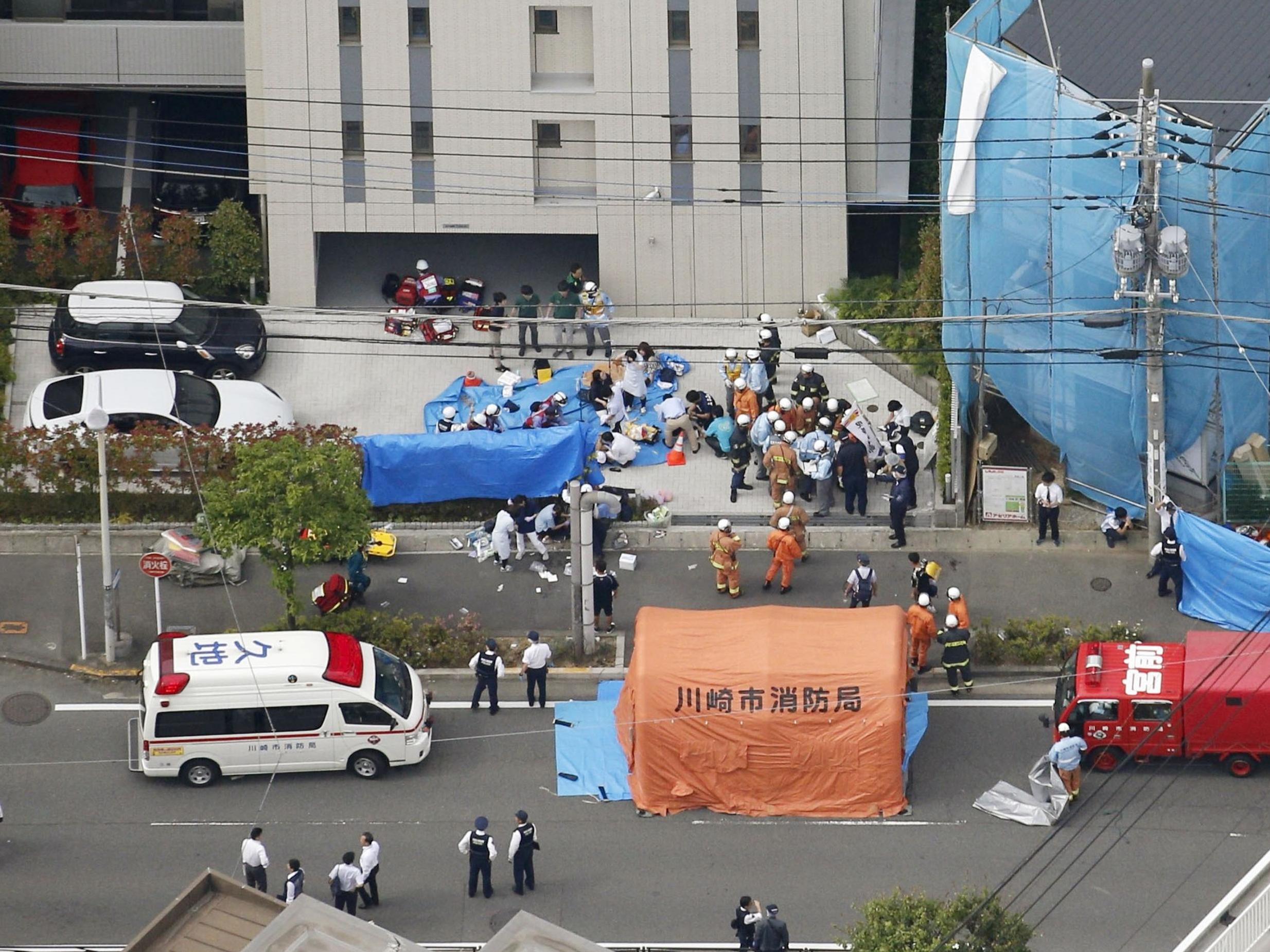 Ãt nháº¥t 16 ngÆ°á»i, trong ÄÃ³ cÃ³ tÃ¡m há»c sinh, ÄÆ°á»£c hiá»u lÃ  ÄÃ£ bá» ÄÃ¢m trong má»t sá»± cá» á» Kawasaki