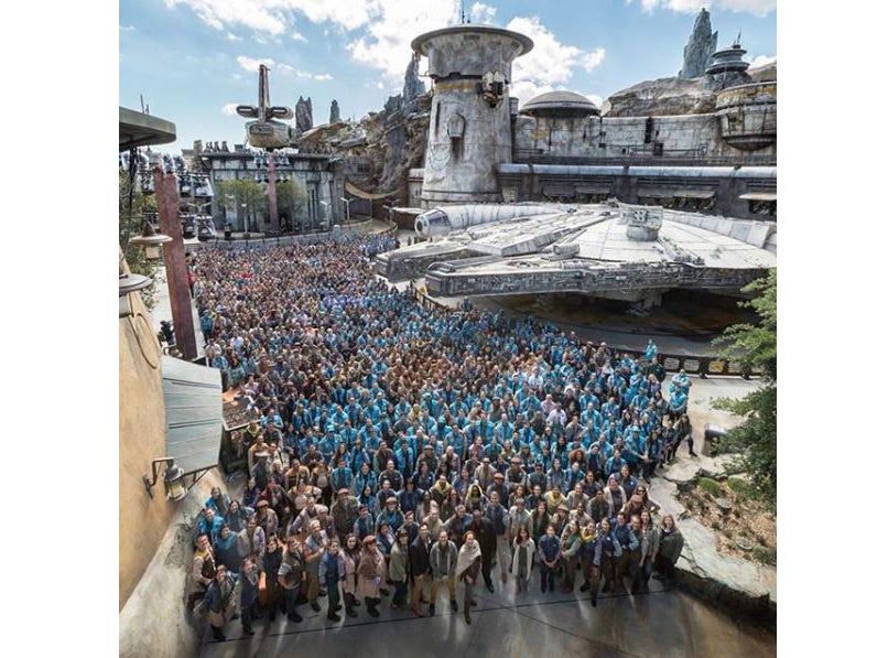 do you need a reservation for star wars galaxy edge