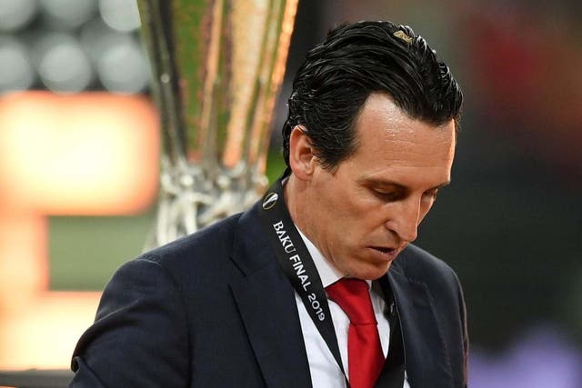 Unai Emery appears dejected after losing the Europa League final