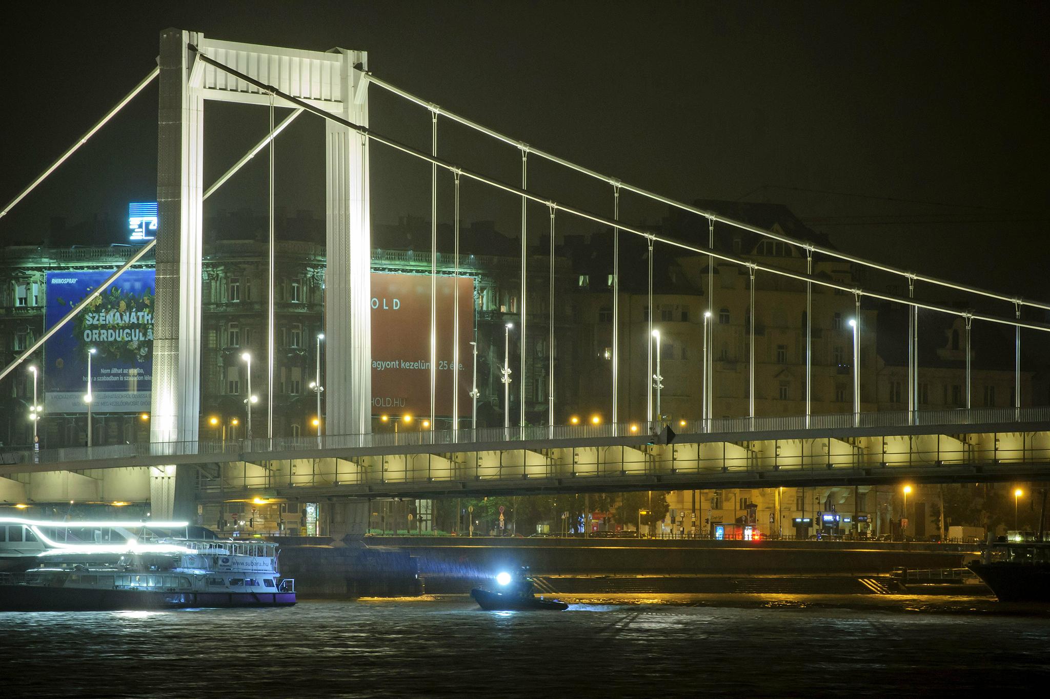 The tourist boat Hableany was overtaken from behind by the much larger cruise boat, Viking Sigyn, beneath Budapest’s Margit Bridge, in May 2019