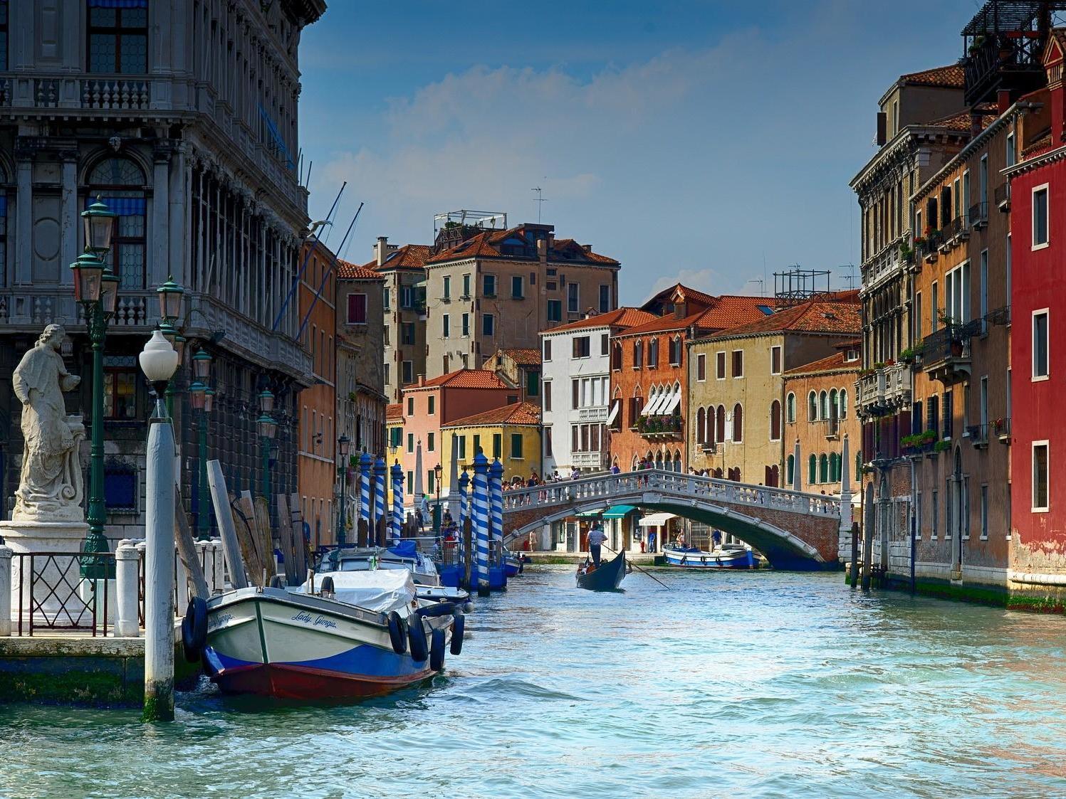 Leave the Grand Canal for Venice’s Lido
