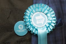 Brexit Party supporters join Tories to vote for anti-EU candidates