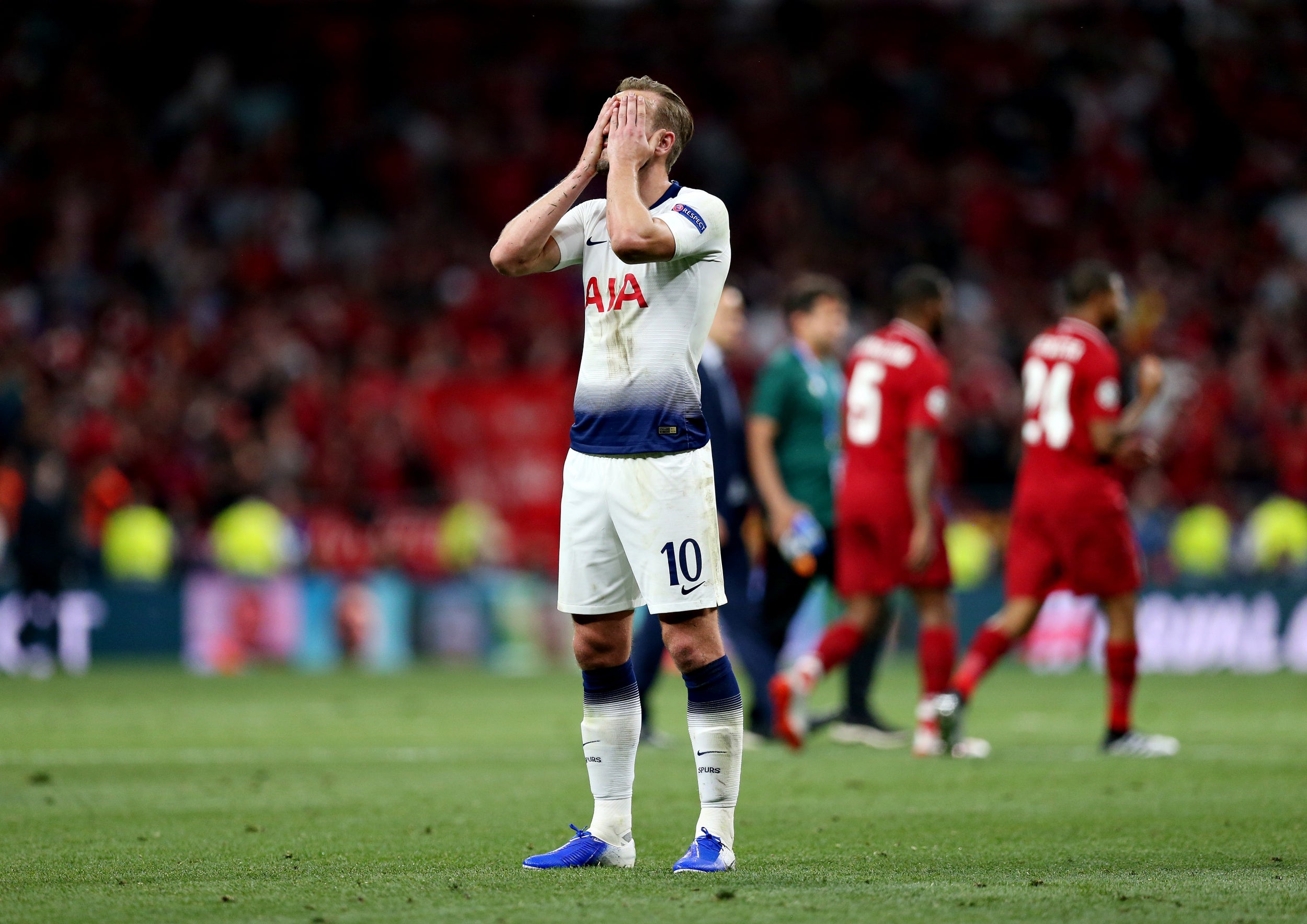 Harry Kane reacts to the full-time whistle (Getty)