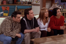 Jennifer Aniston says she's up for a Friends reunion