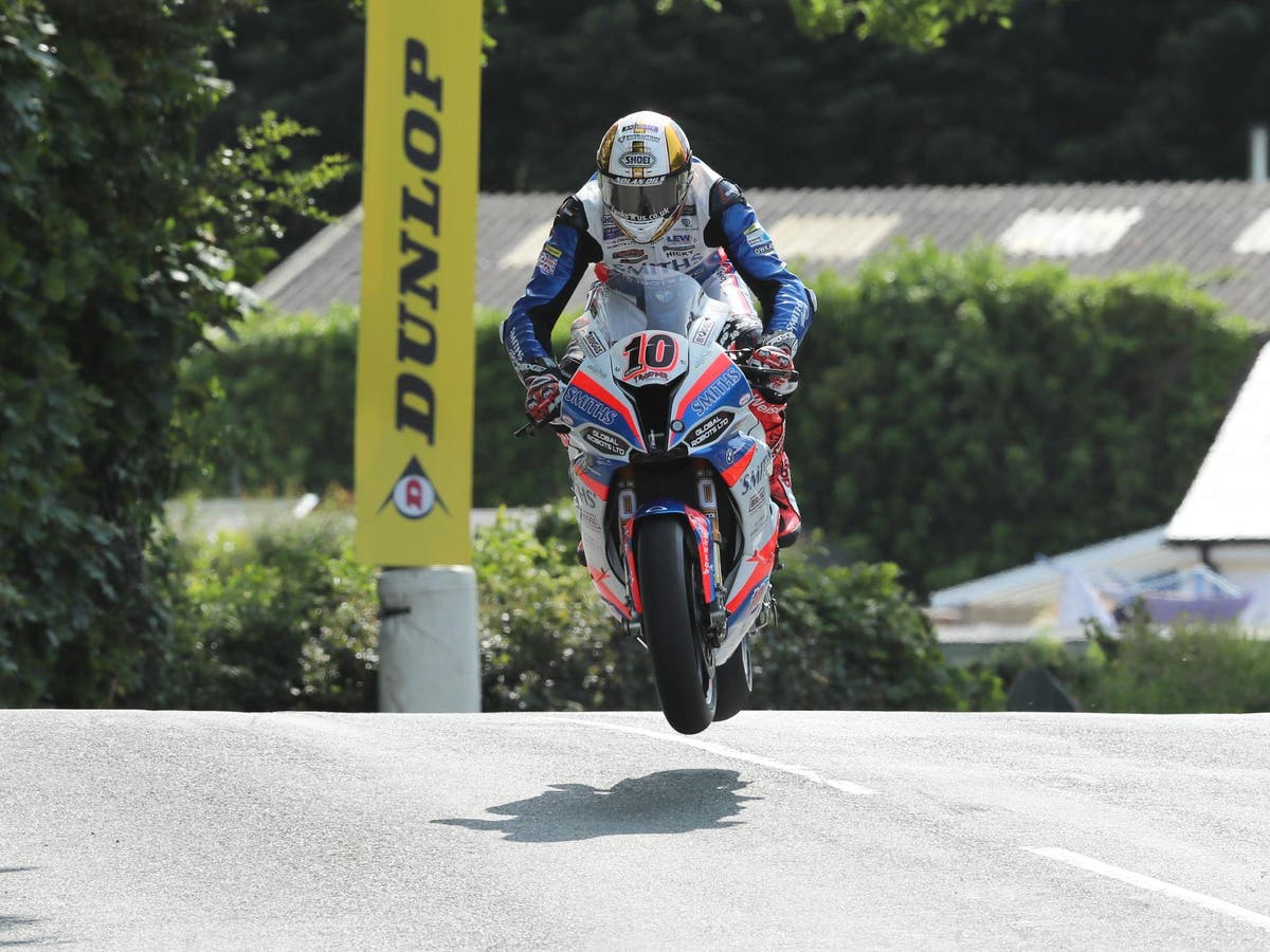 Isle of Man TT 2019 LIVE: Latest updates from Supersport race one after ...