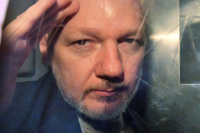 Related video: Julian Assange arrested by UK police and removed from Ecuadorian embassy