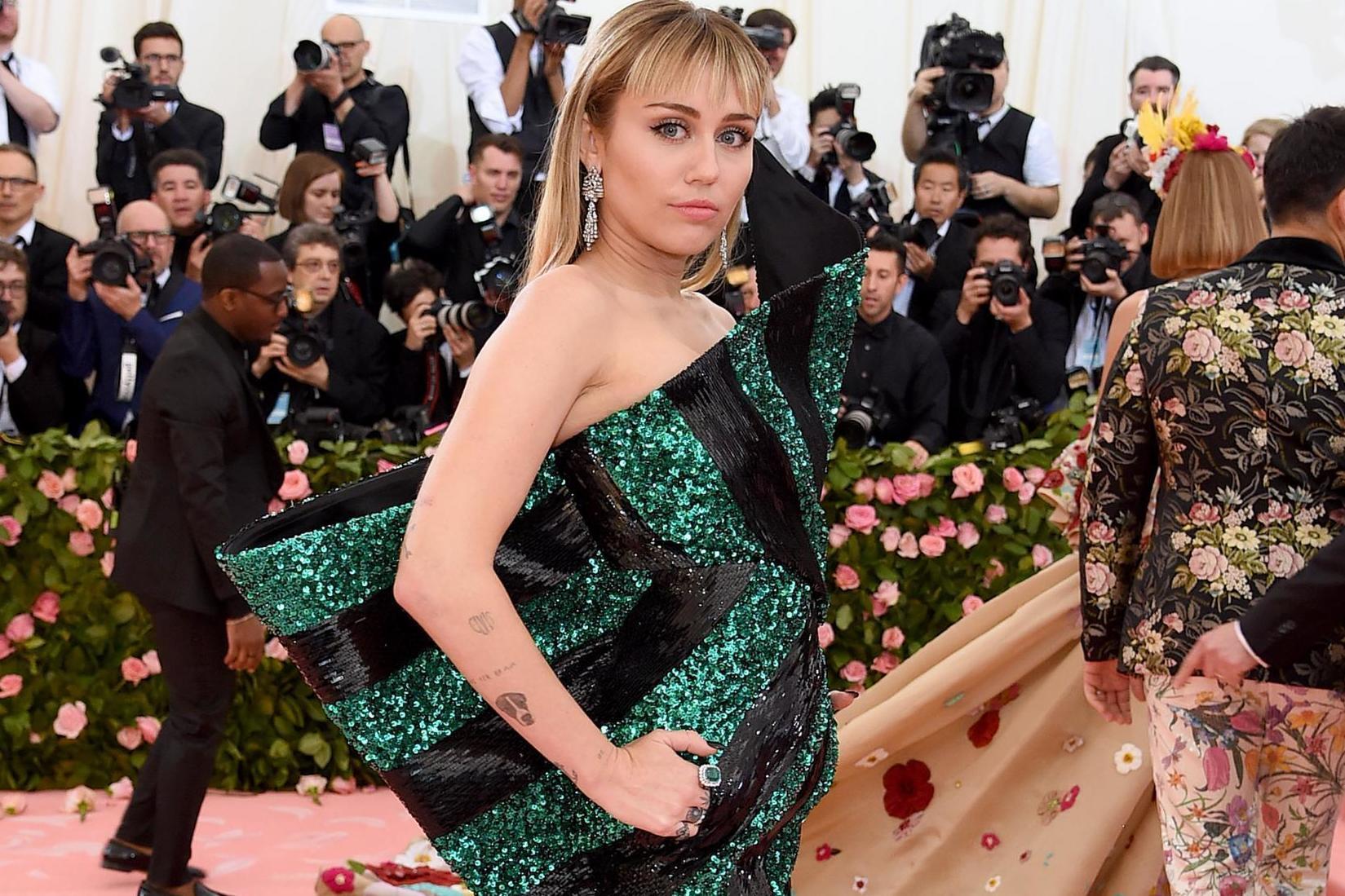 Miley Cyrus teams up with Marc Jacobs to debut 'don't f*ck with my freedom' hoodie
