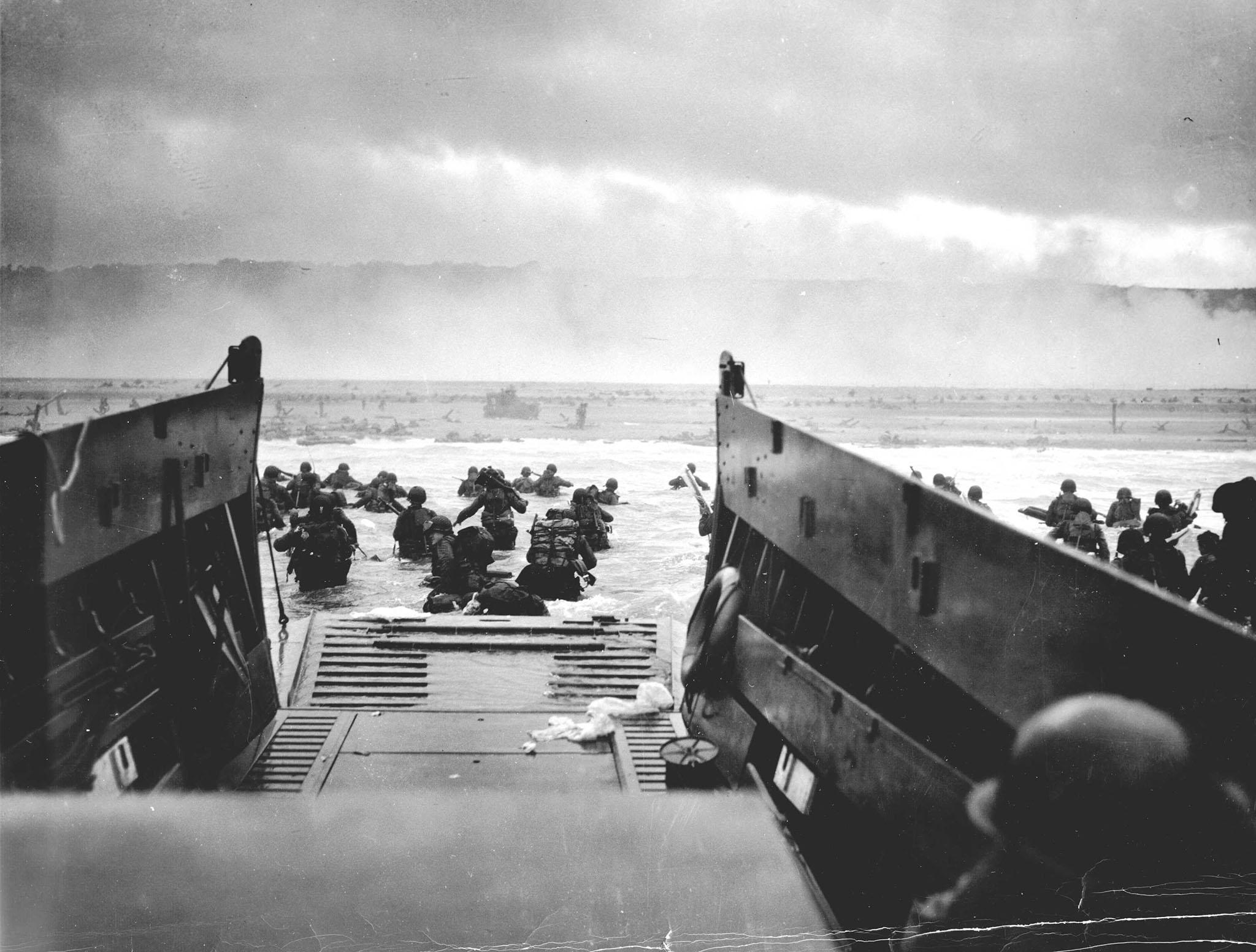 how many men died on d day