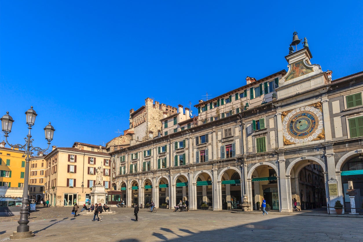 Take a stroll in Piazza della Loggia (Getty)