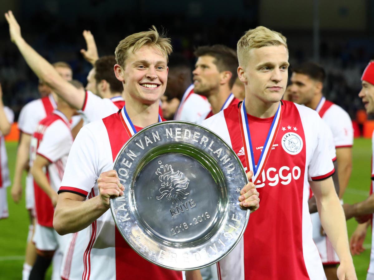 Van de Beek wanted by Champions League club - expected transfer