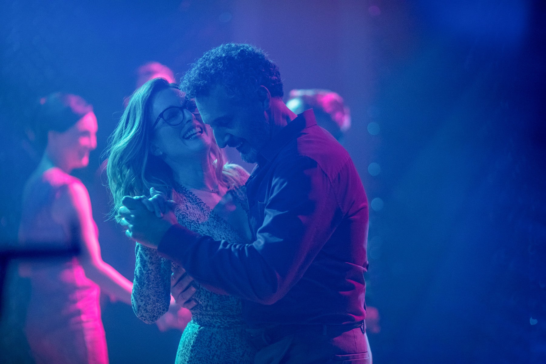 Julianne Moore and John Turturro in ‘Gloria Bell’