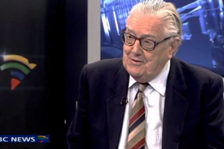 In late life, Louw remained intellectually vigorous, still active in several press freedom group