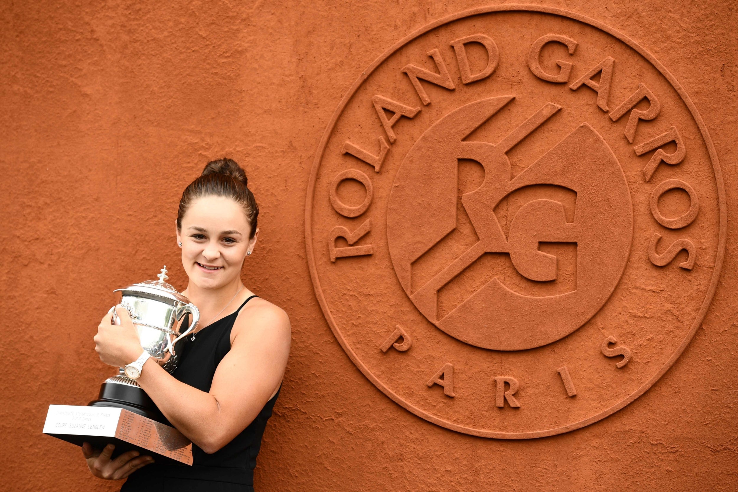 Barty celebrates with the trophy at Roland Garros (AFP/Getty)