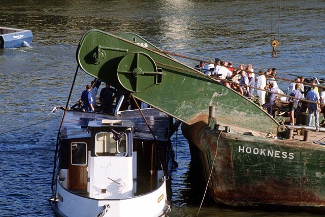 The pleasure cruiser is raised from the river, where it sank after a collision with the dredger ‘Bowbelle’