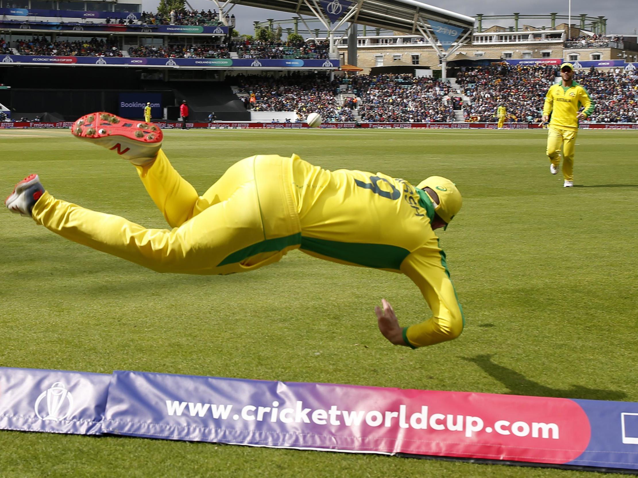 Shaun Marsh denies Sri Lanka a four with some impressive fielding