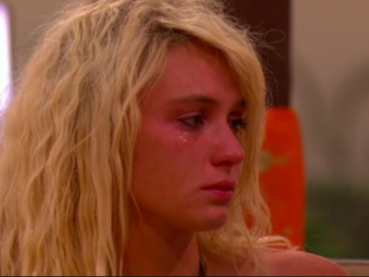 Love island live stream channel contestants and all the latest