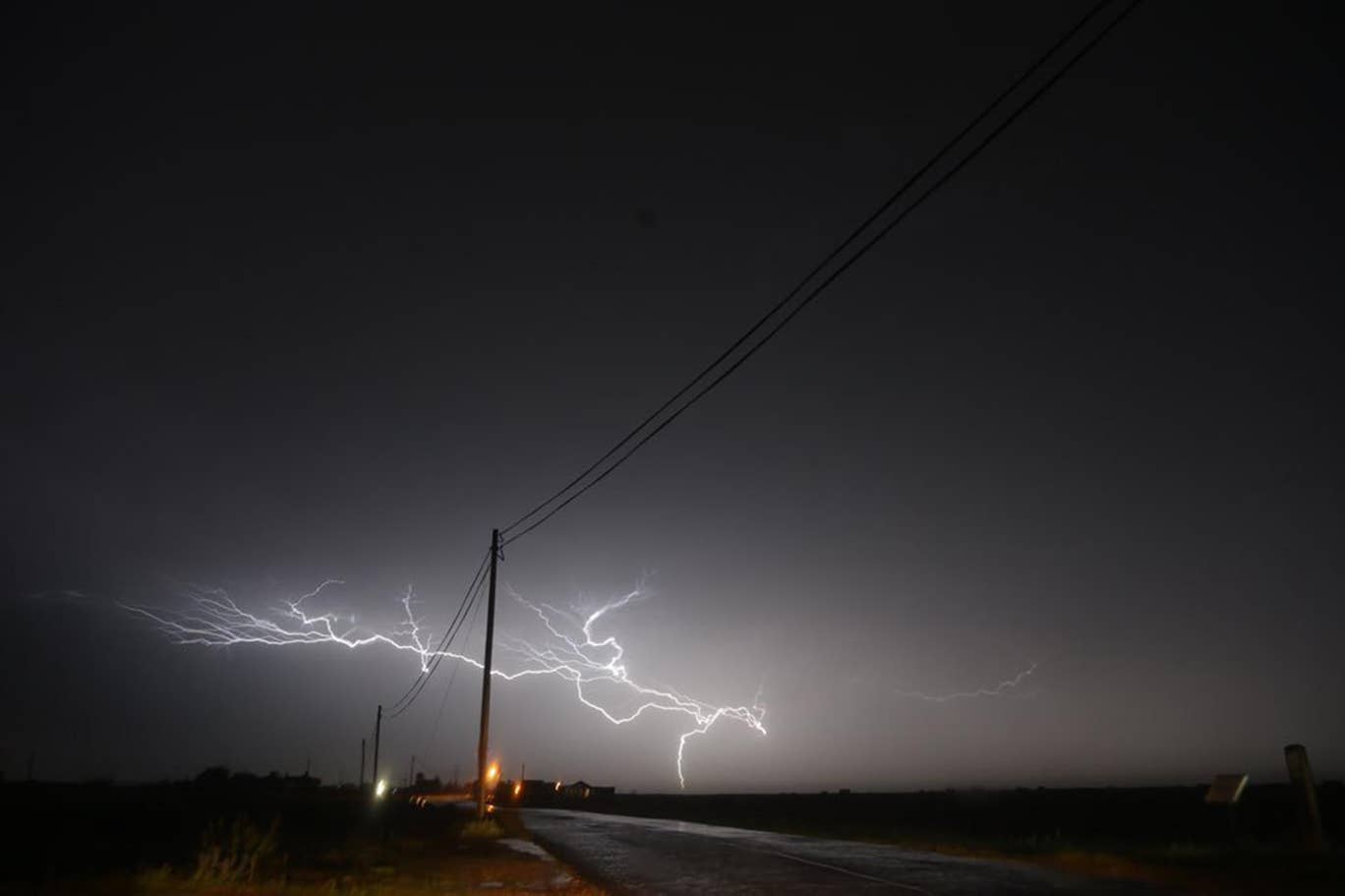 eastbourne-lightning-1000-11.jpg?width=1368&height=912&fit=bounds&format=pjpg&auto=webp&quality=70